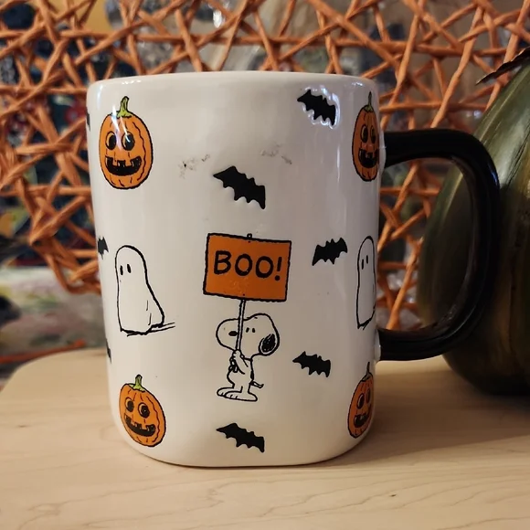 Rae Dunn Peanuts Collaboration Mug - Picture 9 of 9